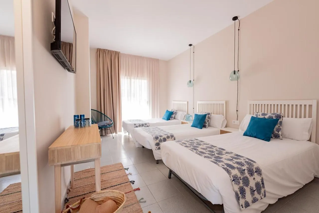 **  סנט אנטוני דה קלנג'ה Hotel Aubi ספרד